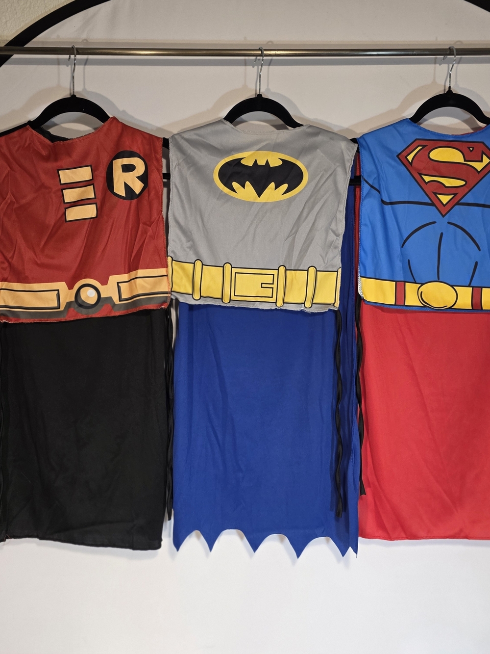 3 DC Comics Superhero Dress Up Costumes Kids Batman Superman Robin Capes Masks